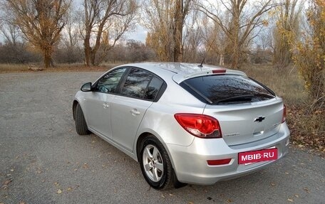 Chevrolet Cruze II, 2011 год, 699 000 рублей, 9 фотография