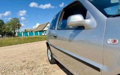 Volkswagen Polo III рестайлинг, 2000 год, 170 000 рублей, 3 фотография
