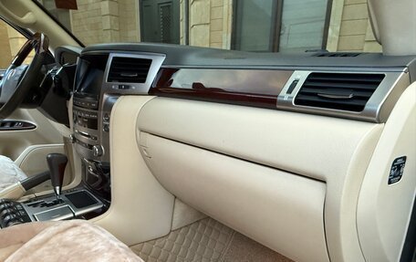 Lexus LX III, 2013 год, 3 550 000 рублей, 27 фотография