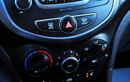 Hyundai Solaris II рестайлинг, 2016 год, 900 000 рублей, 13 фотография