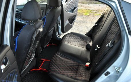 Hyundai Solaris II рестайлинг, 2016 год, 900 000 рублей, 15 фотография