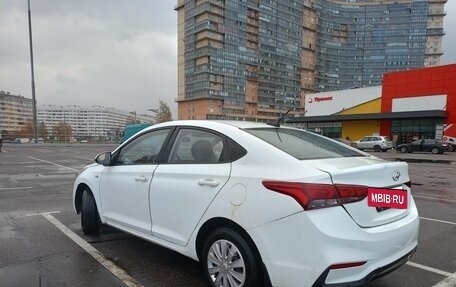 Hyundai Solaris II рестайлинг, 2018 год, 599 000 рублей, 3 фотография