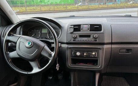 Skoda Fabia II, 2010 год, 650 000 рублей, 11 фотография