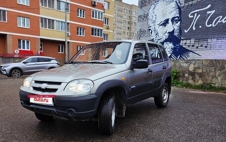 Chevrolet Niva I рестайлинг, 2010 год, 425 000 рублей, 10 фотография