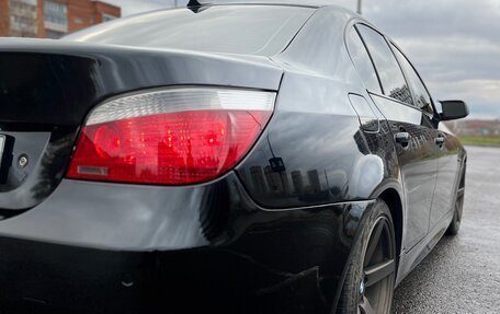 BMW 5 серия, 2004 год, 1 350 000 рублей, 8 фотография