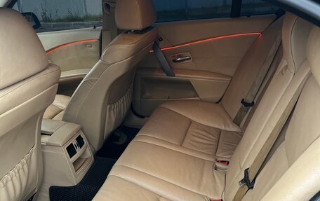 BMW 5 серия, 2004 год, 1 350 000 рублей, 11 фотография