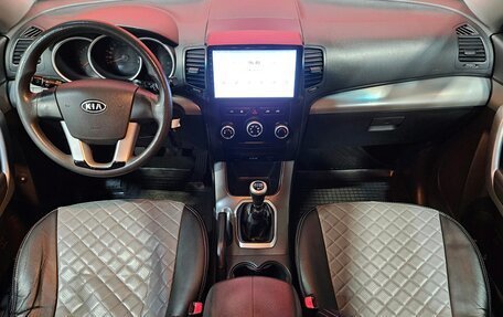 KIA Sorento II рестайлинг, 2010 год, 899 000 рублей, 9 фотография