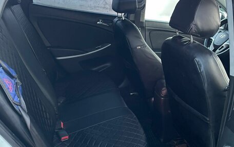 Hyundai Solaris II рестайлинг, 2012 год, 800 000 рублей, 7 фотография