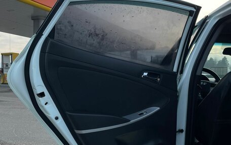 Hyundai Solaris II рестайлинг, 2012 год, 800 000 рублей, 12 фотография