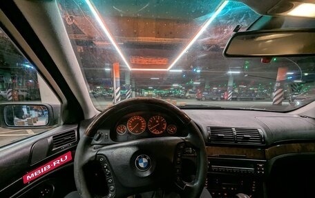 BMW 5 серия, 2002 год, 550 000 рублей, 11 фотография