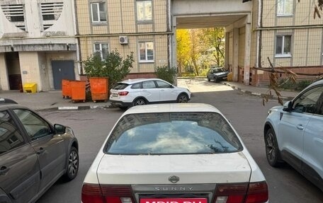 Nissan Sunny B15, 1998 год, 300 000 рублей, 1 фотография