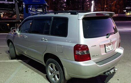 Toyota Highlander III, 2005 год, 1 365 000 рублей, 3 фотография