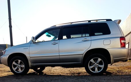 Toyota Highlander III, 2005 год, 1 365 000 рублей, 2 фотография
