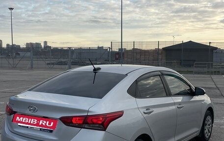 Hyundai Solaris II рестайлинг, 2020 год, 1 580 000 рублей, 5 фотография