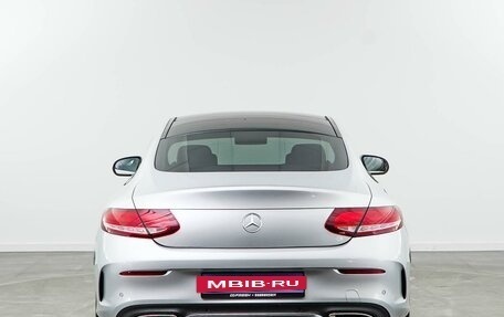 Mercedes-Benz C-Класс, 2018 год, 3 077 077 рублей, 4 фотография