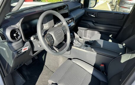 Toyota Land Cruiser Prado, 2024 год, 10 190 000 рублей, 23 фотография