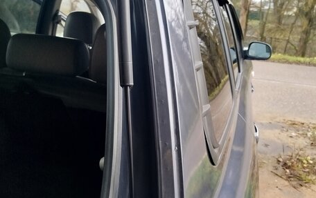 Hyundai Santa Fe III рестайлинг, 2004 год, 650 000 рублей, 13 фотография