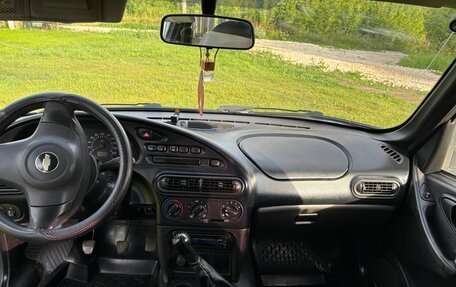 Chevrolet Niva I рестайлинг, 2011 год, 545 000 рублей, 6 фотография