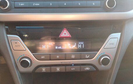 Hyundai Elantra VI рестайлинг, 2016 год, 1 150 000 рублей, 9 фотография