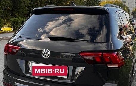 Volkswagen Tiguan II, 2020 год, 3 220 000 рублей, 3 фотография