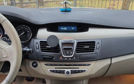 Renault Laguna III рестайлинг, 2008 год, 800 000 рублей, 26 фотография