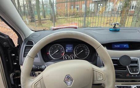 Renault Laguna III рестайлинг, 2008 год, 800 000 рублей, 25 фотография