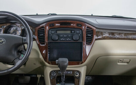 Toyota Highlander III, 2002 год, 910 000 рублей, 14 фотография