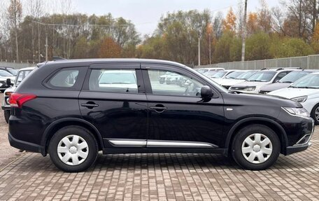 Mitsubishi Outlander III рестайлинг 3, 2018 год, 1 701 000 рублей, 8 фотография