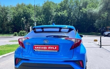 Toyota C-HR I рестайлинг, 2019 год, 2 650 000 рублей, 4 фотография