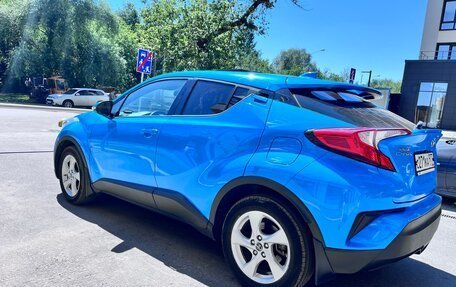 Toyota C-HR I рестайлинг, 2019 год, 2 650 000 рублей, 6 фотография