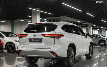 Toyota Highlander, 2025 год, 6 150 000 рублей, 5 фотография