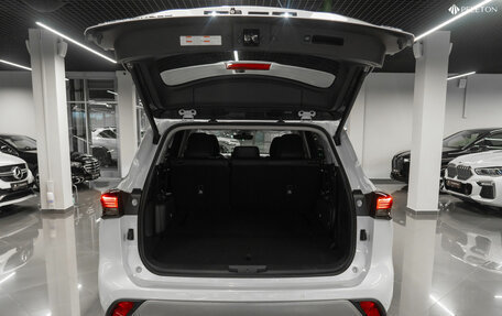 Toyota Highlander, 2025 год, 6 150 000 рублей, 24 фотография