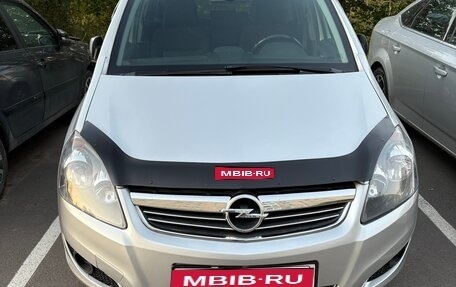 Opel Zafira B, 2012 год, 1 фотография