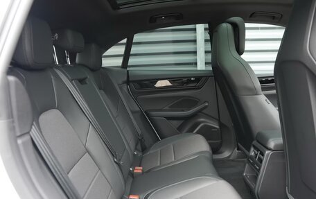 Porsche Macan, 2025 год, 12 800 000 рублей, 20 фотография