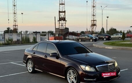 Mercedes-Benz C-Класс, 2012 год, 1 500 000 рублей, 2 фотография