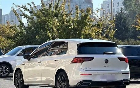 Volkswagen Golf VIII, 2022 год, 2 100 000 рублей, 4 фотография