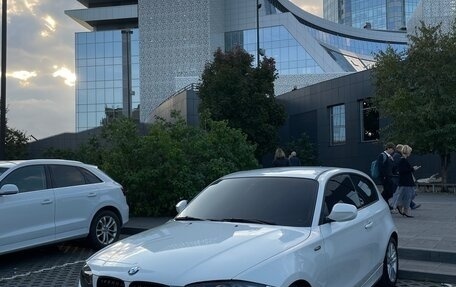 BMW 1 серия, 2010 год, 1 000 000 рублей, 3 фотография