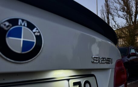 BMW 3 серия, 2010 год, 1 300 000 рублей, 11 фотография