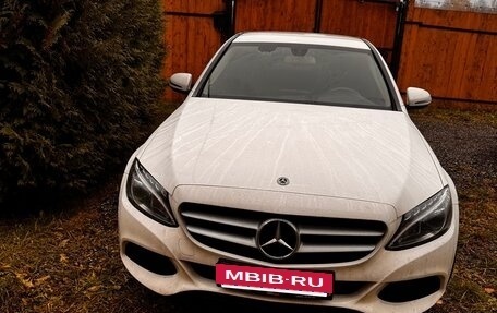 Mercedes-Benz C-Класс, 2018 год, 2 450 000 рублей, 4 фотография