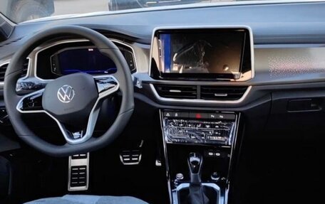 Volkswagen T-Roc I, 2025 год, 2 500 000 рублей, 4 фотография