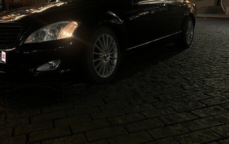 Mercedes-Benz S-Класс, 2006 год, 790 000 рублей, 2 фотография