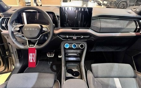 Skoda Kodiaq, 2025 год, 6 100 000 рублей, 16 фотография