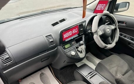 Toyota Wish II, 2008 год, 1 099 000 рублей, 13 фотография