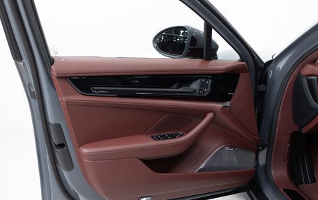 Porsche Panamera, 2025 год, 28 690 000 рублей, 8 фотография