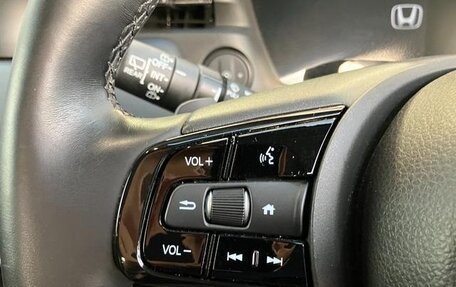 Honda Vezel, 2023 год, 1 720 143 рублей, 13 фотография