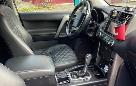 Toyota Land Cruiser Prado 150 рестайлинг 2, 2012 год, 2 980 000 рублей, 9 фотография