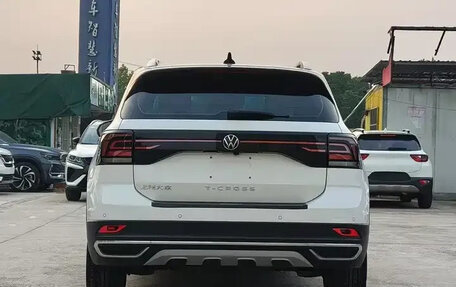 Volkswagen T-Cross I, 2022 год, 1 780 000 рублей, 5 фотография