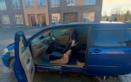 Toyota Raum II, 2008 год, 600 000 рублей, 11 фотография