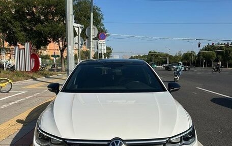 Volkswagen Golf VIII, 2023 год, 2 040 143 рублей, 2 фотография