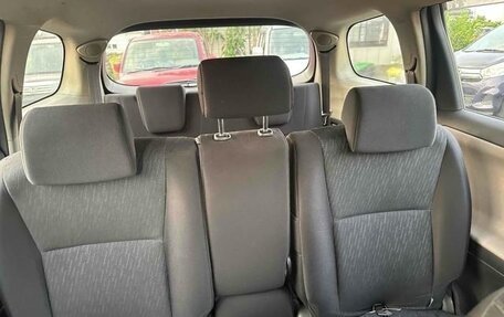 Toyota Wish II, 2012 год, 1 038 000 рублей, 8 фотография